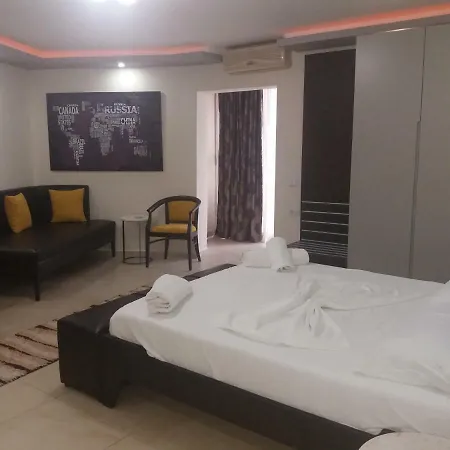 Bed & Breakfast Pilo Lala Konjat Lushnjë